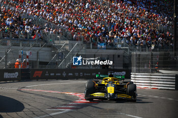 2024-05-26 - 81 PIASTRI Oscar (aus), McLaren F1 Team MCL38, action during the Formula 1 Grand Prix de Monaco 2024, 8th round of the 2024 Formula One World Championship from May 23 to 26, 2024 on the Circuit de Monaco, in Monaco - F1 - MONACO GRAND PRIX 2024 - FORMULA 1 - MOTORS