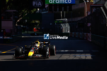 2024-05-26 - 01 VERSTAPPEN Max (nld), Red Bull Racing RB20, action during the Formula 1 Grand Prix de Monaco 2024, 8th round of the 2024 Formula One World Championship from May 23 to 26, 2024 on the Circuit de Monaco, in Monaco - F1 - MONACO GRAND PRIX 2024 - FORMULA 1 - MOTORS