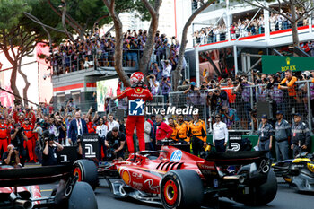 2024-05-26 - LECLERC Charles (mco), Scuderia Ferrari SF-24, portrait, celebrate his win during the Formula 1 Grand Prix de Monaco 2024, 8th round of the 2024 Formula One World Championship from May 23 to 26, 2024 on the Circuit de Monaco, in Monaco - F1 - MONACO GRAND PRIX 2024 - FORMULA 1 - MOTORS