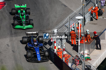 2024-05-26 - 02 SARGEANT Logan (usa), Williams Racing FW46, 24 ZHOU Guanyu (chi), Stake F1 Team Kick Sauber C44, action during the Formula 1 Grand Prix de Monaco 2024, 8th round of the 2024 Formula One World Championship from May 23 to 26, 2024 on the Circuit de Monaco, in Monaco - F1 - MONACO GRAND PRIX 2024 - FORMULA 1 - MOTORS