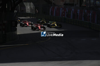 2024-05-26 - Start, departure 16 LECLERC Charles (mco), Scuderia Ferrari SF-24, action, 81 PIASTRI Oscar (aus), McLaren F1 Team MCL38, action during the Formula 1 Grand Prix de Monaco 2024, 8th round of the 2024 Formula One World Championship from May 23 to 26, 2024 on the Circuit de Monaco, in Monaco - F1 - MONACO GRAND PRIX 2024 - FORMULA 1 - MOTORS