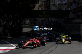 2024-05-26 - Start, departure 16 LECLERC Charles (mco), Scuderia Ferrari SF-24, action, 81 PIASTRI Oscar (aus), McLaren F1 Team MCL38, action during the Formula 1 Grand Prix de Monaco 2024, 8th round of the 2024 Formula One World Championship from May 23 to 26, 2024 on the Circuit de Monaco, in Monaco - F1 - MONACO GRAND PRIX 2024 - FORMULA 1 - MOTORS