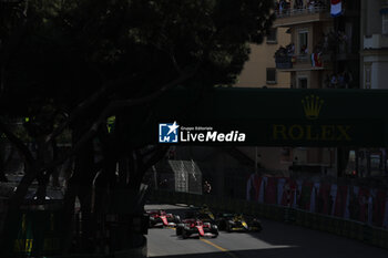 2024-05-26 - Start, departure 16 LECLERC Charles (mco), Scuderia Ferrari SF-24, action, 81 PIASTRI Oscar (aus), McLaren F1 Team MCL38, action during the Formula 1 Grand Prix de Monaco 2024, 8th round of the 2024 Formula One World Championship from May 23 to 26, 2024 on the Circuit de Monaco, in Monaco - F1 - MONACO GRAND PRIX 2024 - FORMULA 1 - MOTORS