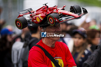 2024-06-06 - Ferrari fans is seen during the Formula 1 AWS Grand Prix du Canada 2024, 9th round of the 2024 Formula One World Championship from June 07 to 09, 2024 on the Circuit Gilles Villeneuve, in Montréal, Canada - F1 - CANADIAN GRAND PRIX 2024 - FORMULA 1 - MOTORS