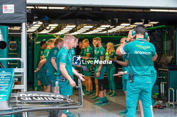 2024-06-06 - Aston Martin Aramco F1 Team working in pitlane and garage during Formula 1 Aws Grand Prix du Canada 2024, Montreal, Quebec, Canada, from Jun 6th to 9th - Rounfd 9 of 24 of 2024 F1 World Championship - FORMULA 1 AWS GRAND PRIX DU CANADA 2024 - FORMULA 1 - MOTORS