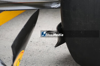 2024-06-07 - Red Bull Racing RB20, mechanical detail larger front brake cooling exit duct during the Formula 1 AWS Grand Prix du Canada 2024, 9th round of the 2024 Formula One World Championship from June 07 to 09, 2024 on the Circuit Gilles Villeneuve, in Montréal, Canada - F1 - CANADIAN GRAND PRIX 2024 - FORMULA 1 - MOTORS