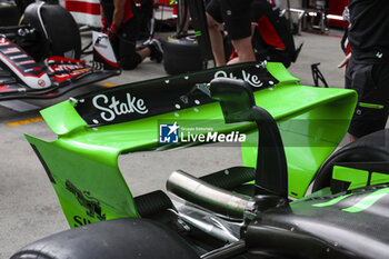 2024-06-07 - Stake F1 Team Kick Sauber C44, mechanical detail rear wing during the Formula 1 AWS Grand Prix du Canada 2024, 9th round of the 2024 Formula One World Championship from June 07 to 09, 2024 on the Circuit Gilles Villeneuve, in Montréal, Canada - F1 - CANADIAN GRAND PRIX 2024 - FORMULA 1 - MOTORS