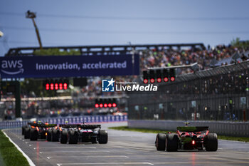 2024-06-07 - 55 SAINZ Carlos (spa), Scuderia Ferrari HP SF-24, action during the Formula 1 AWS Grand Prix du Canada 2024, 9th round of the 2024 Formula One World Championship from June 07 to 09, 2024 on the Circuit Gilles Villeneuve, in Montréal, Canada - F1 - CANADIAN GRAND PRIX 2024 - FORMULA 1 - MOTORS