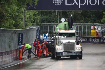 2024-06-07 - marshall, commissaire de piste, marshal, marshalls, marshals during the Formula 1 AWS Grand Prix du Canada 2024, 9th round of the 2024 Formula One World Championship from June 07 to 09, 2024 on the Circuit Gilles Villeneuve, in Montréal, Canada - F1 - CANADIAN GRAND PRIX 2024 - FORMULA 1 - MOTORS