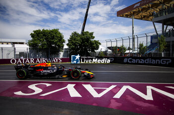 2024-06-07 - 11 PEREZ Sergio (mex), Red Bull Racing RB20, action during the Formula 1 AWS Grand Prix du Canada 2024, 9th round of the 2024 Formula One World Championship from June 07 to 09, 2024 on the Circuit Gilles Villeneuve, in Montréal, Canada - F1 - CANADIAN GRAND PRIX 2024 - FORMULA 1 - MOTORS