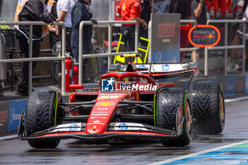 2024-06-07 - Carlos Sainz Jr. (ESP) - Scuderia Ferrari - Ferrari SF-24 - Ferrari during Formula 1 Aws Grand Prix du Canada 2024, Montreal, Quebec, Canada, from Jun 6th to 9th - Rounfd 9 of 24 of 2024 F1 World Championship - FORMULA 1 AWS GRAND PRIX DU CANADA 2024 - FORMULA 1 - MOTORS