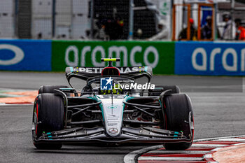 2024-06-07 - Lewis Hamilton (GBR) - Mercedes-AMG PETRONAS F1 Team - Mercedes W15 - Mercedes E Performance
during Formula 1 Aws Grand Prix du Canada 2024, Montreal, Quebec, Canada, from Jun 6th to 9th - Round 9 of 24 of 2024 F1 World Championship - FORMULA 1 AWS GRAND PRIX DU CANADA 2024 - FORMULA 1 - MOTORS