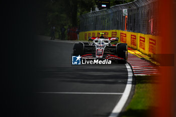 2024-06-08 - 27 HULKENBERG Nico (ger), Haas F1 Team VF-24 Ferrari, action during the Formula 1 AWS Grand Prix du Canada 2024, 9th round of the 2024 Formula One World Championship from June 07 to 09, 2024 on the Circuit Gilles Villeneuve, in Montréal, Canada - F1 - CANADIAN GRAND PRIX 2024 - FORMULA 1 - MOTORS