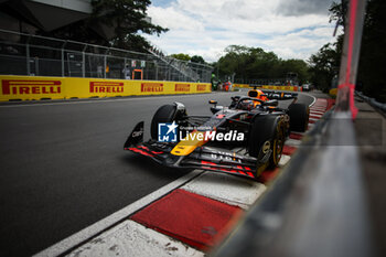 2024-06-08 - 01 VERSTAPPEN Max (nld), Red Bull Racing RB20, action during the Formula 1 AWS Grand Prix du Canada 2024, 9th round of the 2024 Formula One World Championship from June 07 to 09, 2024 on the Circuit Gilles Villeneuve, in Montréal, Canada - F1 - CANADIAN GRAND PRIX 2024 - FORMULA 1 - MOTORS