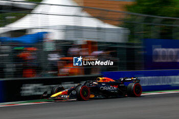 2024-06-08 - 01 VERSTAPPEN Max (nld), Red Bull Racing RB20, action during the Formula 1 AWS Grand Prix du Canada 2024, 9th round of the 2024 Formula One World Championship from June 07 to 09, 2024 on the Circuit Gilles Villeneuve, in Montréal, Canada - F1 - CANADIAN GRAND PRIX 2024 - FORMULA 1 - MOTORS