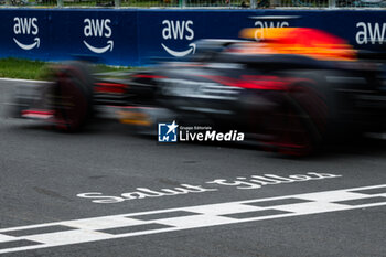 2024-06-08 - Tribute to Gilles Villeneuve: 01 VERSTAPPEN Max (nld), Red Bull Racing RB20, action during the Formula 1 AWS Grand Prix du Canada 2024, 9th round of the 2024 Formula One World Championship from June 07 to 09, 2024 on the Circuit Gilles Villeneuve, in Montréal, Canada - F1 - CANADIAN GRAND PRIX 2024 - FORMULA 1 - MOTORS