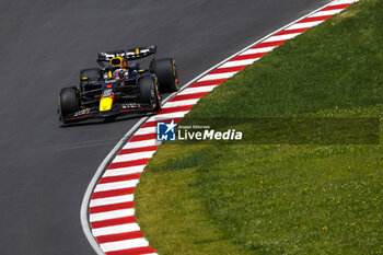 2024-06-08 - 01 VERSTAPPEN Max (nld), Red Bull Racing RB20, action during the Formula 1 AWS Grand Prix du Canada 2024, 9th round of the 2024 Formula One World Championship from June 07 to 09, 2024 on the Circuit Gilles Villeneuve, in Montréal, Canada - F1 - CANADIAN GRAND PRIX 2024 - FORMULA 1 - MOTORS