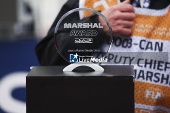2024-06-09 - Marshal trophy award during the Formula 1 AWS Grand Prix du Canada 2024, 9th round of the 2024 Formula One World Championship from June 07 to 09, 2024 on the Circuit Gilles Villeneuve, in Montréal, Canada - F1 - CANADIAN GRAND PRIX 2024 - FORMULA 1 - MOTORS