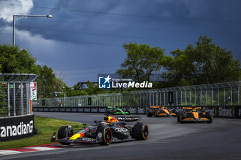 2024-06-09 - 01 VERSTAPPEN Max (nld), Red Bull Racing RB20, 04 NORRIS Lando (gbr), McLaren F1 Team MCL38, 81 PIASTRI Oscar (aus), McLaren F1 Team MCL38, action during the Formula 1 AWS Grand Prix du Canada 2024, 9th round of the 2024 Formula One World Championship from June 07 to 09, 2024 on the Circuit Gilles Villeneuve, in Montréal, Canada - F1 - CANADIAN GRAND PRIX 2024 - FORMULA 1 - MOTORS