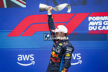 2024-06-09 - VERSTAPPEN Max (ned), Red Bull Racing RB20, portraitt podium during the Formula 1 AWS Grand Prix du Canada 2024, 9th round of the 2024 Formula One World Championship from June 07 to 09, 2024 on the Circuit Gilles Villeneuve, in Montréal, Canada - F1 - CANADIAN GRAND PRIX 2024 - FORMULA 1 - MOTORS