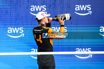 2024-06-09 - NORRIS Lando (gbr), McLaren F1 Team MCL38, portrait podium during the Formula 1 AWS Grand Prix du Canada 2024, 9th round of the 2024 Formula One World Championship from June 07 to 09, 2024 on the Circuit Gilles Villeneuve, in Montréal, Canada - F1 - CANADIAN GRAND PRIX 2024 - FORMULA 1 - MOTORS