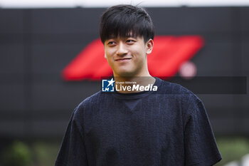 2024-06-20 - ZHOU Guanyu (chi), Stake F1 Team Kick Sauber C44, portrait during the Formula 1 Aramco Gran Premio de Espana 2024, 10th round of the 2024 Formula One World Championship from June 21 to 23, 2024 on the Circuit de Barcelona-Catalunya, in Montmeló, Spain - F1 - SPANISH GRAND PRIX 2024 - FORMULA 1 - MOTORS