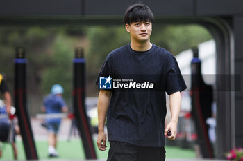 2024-06-20 - ZHOU Guanyu (chi), Stake F1 Team Kick Sauber C44, portrait during the Formula 1 Aramco Gran Premio de Espana 2024, 10th round of the 2024 Formula One World Championship from June 21 to 23, 2024 on the Circuit de Barcelona-Catalunya, in Montmeló, Spain - F1 - SPANISH GRAND PRIX 2024 - FORMULA 1 - MOTORS