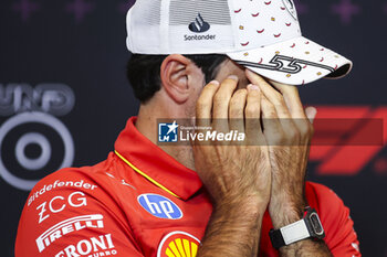 2024-06-20 - SAINZ Carlos (spa), Scuderia Ferrari SF-24, portrait during the Formula 1 Aramco Gran Premio de Espana 2024, 10th round of the 2024 Formula One World Championship from June 21 to 23, 2024 on the Circuit de Barcelona-Catalunya, in Montmeló, Spain - F1 - SPANISH GRAND PRIX 2024 - FORMULA 1 - MOTORS