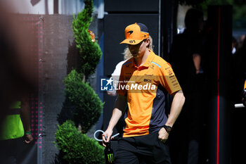 2024-06-21 - PIASTRI Oscar (aus), McLaren F1 Team MCL38, portrait during the Formula 1 Aramco Gran Premio de Espana 2024, 10th round of the 2024 Formula One World Championship from June 21 to 23, 2024 on the Circuit de Barcelona-Catalunya, in Montmeló, Spain - F1 - SPANISH GRAND PRIX 2024 - FORMULA 1 - MOTORS