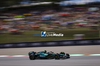 2024-06-21 - 14 ALONSO Fernando (spa), Aston Martin F1 Team AMR24, action during the Formula 1 Aramco Gran Premio de Espana 2024, 10th round of the 2024 Formula One World Championship from June 21 to 23, 2024 on the Circuit de Barcelona-Catalunya, in Montmeló, Spain - F1 - SPANISH GRAND PRIX 2024 - FORMULA 1 - MOTORS