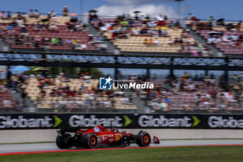 2024-06-21 - 55 SAINZ Carlos (spa), Scuderia Ferrari SF-24, action during the Formula 1 Aramco Gran Premio de Espana 2024, 10th round of the 2024 Formula One World Championship from June 21 to 23, 2024 on the Circuit de Barcelona-Catalunya, in Montmeló, Spain - F1 - SPANISH GRAND PRIX 2024 - FORMULA 1 - MOTORS