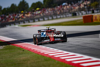 2024-06-21 - 55 SAINZ Carlos (spa), Scuderia Ferrari SF-24, action during the Formula 1 Aramco Gran Premio de Espana 2024, 10th round of the 2024 Formula One World Championship from June 21 to 23, 2024 on the Circuit de Barcelona-Catalunya, in Montmeló, Spain - F1 - SPANISH GRAND PRIX 2024 - FORMULA 1 - MOTORS