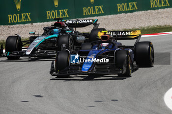 2024-06-21 - 02 SARGEANT Logan (usa), Williams Racing FW46, action 63 RUSSELL George (gbr), Mercedes AMG F1 Team W15, action during the Formula 1 Aramco Gran Premio de Espana 2024, 10th round of the 2024 Formula One World Championship from June 21 to 23, 2024 on the Circuit de Barcelona-Catalunya, in Montmeló, Spain - F1 - SPANISH GRAND PRIX 2024 - FORMULA 1 - MOTORS