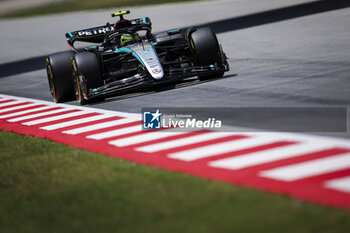 2024-06-21 - 44 HAMILTON Lewis (gbr), Mercedes AMG F1 Team W15, action during the Formula 1 Aramco Gran Premio de Espana 2024, 10th round of the 2024 Formula One World Championship from June 21 to 23, 2024 on the Circuit de Barcelona-Catalunya, in Montmeló, Spain - F1 - SPANISH GRAND PRIX 2024 - FORMULA 1 - MOTORS