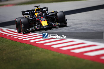 2024-06-21 - 01 VERSTAPPEN Max (nld), Red Bull Racing RB20, action during the Formula 1 Aramco Gran Premio de Espana 2024, 10th round of the 2024 Formula One World Championship from June 21 to 23, 2024 on the Circuit de Barcelona-Catalunya, in Montmeló, Spain - F1 - SPANISH GRAND PRIX 2024 - FORMULA 1 - MOTORS