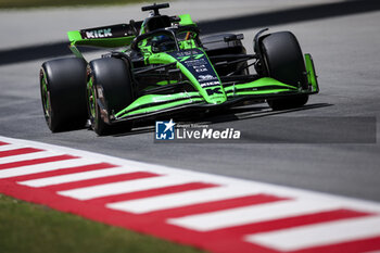 2024-06-21 - 77 BOTTAS Valtteri (fin), Stake F1 Team Kick Sauber C44, action during the Formula 1 Aramco Gran Premio de Espana 2024, 10th round of the 2024 Formula One World Championship from June 21 to 23, 2024 on the Circuit de Barcelona-Catalunya, in Montmeló, Spain - F1 - SPANISH GRAND PRIX 2024 - FORMULA 1 - MOTORS