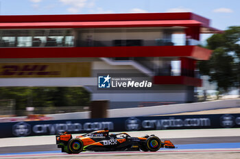 2024-06-21 - 81 PIASTRI Oscar (aus), McLaren F1 Team MCL38, action during the Formula 1 Aramco Gran Premio de Espana 2024, 10th round of the 2024 Formula One World Championship from June 21 to 23, 2024 on the Circuit de Barcelona-Catalunya, in Montmeló, Spain - F1 - SPANISH GRAND PRIX 2024 - FORMULA 1 - MOTORS