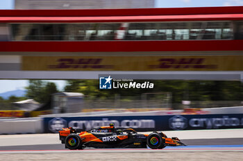 2024-06-21 - 04 NORRIS Lando (gbr), McLaren F1 Team MCL38, action during the Formula 1 Aramco Gran Premio de Espana 2024, 10th round of the 2024 Formula One World Championship from June 21 to 23, 2024 on the Circuit de Barcelona-Catalunya, in Montmeló, Spain - F1 - SPANISH GRAND PRIX 2024 - FORMULA 1 - MOTORS