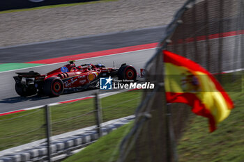 2024-06-21 - 55 SAINZ Carlos (spa), Scuderia Ferrari SF-24, action during the Formula 1 Aramco Gran Premio de Espana 2024, 10th round of the 2024 Formula One World Championship from June 21 to 23, 2024 on the Circuit de Barcelona-Catalunya, in Montmeló, Spain - F1 - SPANISH GRAND PRIX 2024 - FORMULA 1 - MOTORS