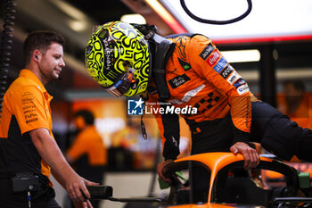 2024-06-21 - NORRIS Lando (gbr), McLaren F1 Team MCL38, portrait during the Formula 1 Aramco Gran Premio de Espana 2024, 10th round of the 2024 Formula One World Championship from June 21 to 23, 2024 on the Circuit de Barcelona-Catalunya, in Montmeló, Spain - F1 - SPANISH GRAND PRIX 2024 - FORMULA 1 - MOTORS