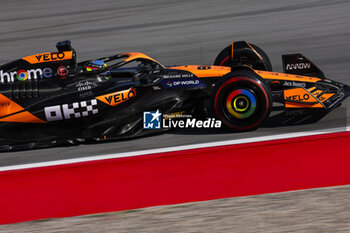 2024-06-21 - 81 PIASTRI Oscar (aus), McLaren F1 Team MCL38, action during the Formula 1 Aramco Gran Premio de Espana 2024, 10th round of the 2024 Formula One World Championship from June 21 to 23, 2024 on the Circuit de Barcelona-Catalunya, in Montmeló, Spain - F1 - SPANISH GRAND PRIX 2024 - FORMULA 1 - MOTORS