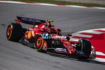 2024-06-21 - 55 SAINZ Carlos (spa), Scuderia Ferrari SF-24, action during the Formula 1 Aramco Gran Premio de Espana 2024, 10th round of the 2024 Formula One World Championship from June 21 to 23, 2024 on the Circuit de Barcelona-Catalunya, in Montmeló, Spain - F1 - SPANISH GRAND PRIX 2024 - FORMULA 1 - MOTORS