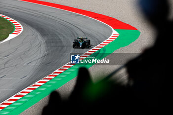 2024-06-21 - 44 HAMILTON Lewis (gbr), Mercedes AMG F1 Team W15, action during the Formula 1 Aramco Gran Premio de Espana 2024, 10th round of the 2024 Formula One World Championship from June 21 to 23, 2024 on the Circuit de Barcelona-Catalunya, in Montmeló, Spain - F1 - SPANISH GRAND PRIX 2024 - FORMULA 1 - MOTORS