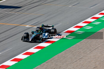 2024-06-21 - 44 HAMILTON Lewis (gbr), Mercedes AMG F1 Team W15, action during the Formula 1 Aramco Gran Premio de Espana 2024, 10th round of the 2024 Formula One World Championship from June 21 to 23, 2024 on the Circuit de Barcelona-Catalunya, in Montmeló, Spain - F1 - SPANISH GRAND PRIX 2024 - FORMULA 1 - MOTORS