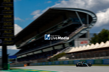 2024-06-21 - 63 RUSSELL George (gbr), Mercedes AMG F1 Team W15, action during the Formula 1 Aramco Gran Premio de Espana 2024, 10th round of the 2024 Formula One World Championship from June 21 to 23, 2024 on the Circuit de Barcelona-Catalunya, in Montmeló, Spain - F1 - SPANISH GRAND PRIX 2024 - FORMULA 1 - MOTORS