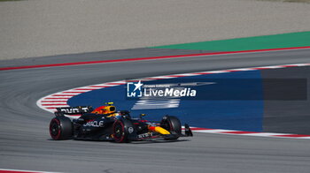 2024-06-21 - N°11 Sergio Perez MEX Oracle Red Bull Racing - FORMULA 1 ARAMCO GRAN PREMIO DE ESPANA 2024 - PRACTICE 2 - FORMULA 1 - MOTORS