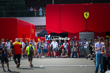 2024-06-28 - Photographers during the Austrian GP, Spielberg 27-30 June 2024, Formula 1 World championship 2024. - FORMULA 1 QATAR AIRWAYS AUSTRIAN GRAND PRIX 2024 - PRESS CONFERENCE - FORMULA 1 - MOTORS