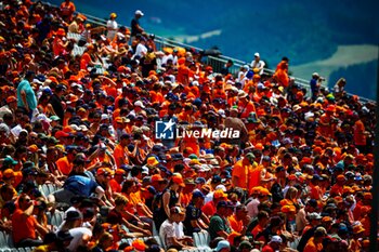 2024-06-28 - Public/Tifosi/Fan/Grandstand during the Austrian GP, Spielberg 27-30 June 2024, Formula 1 World championship 2024. - FORMULA 1 QATAR AIRWAYS AUSTRIAN GRAND PRIX 2024 - PRESS CONFERENCE - FORMULA 1 - MOTORS