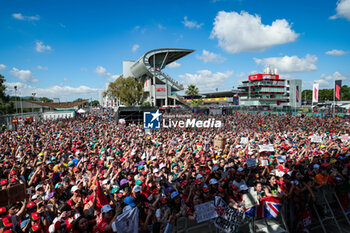 2024-06-22 - Fans during the Formula 1 Aramco Gran Premio de Espana 2024, 10th round of the 2024 Formula One World Championship from June 21 to 23, 2024 on the Circuit de Barcelona-Catalunya, in Montmeló, Spain - F1 - SPANISH GRAND PRIX 2024 - FORMULA 1 - MOTORS