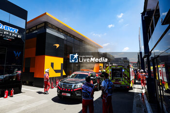 2024-06-22 - McLaren F1 Team motorhome on fire in the paddock during the Formula 1 Aramco Gran Premio de Espana 2024, 10th round of the 2024 Formula One World Championship from June 21 to 23, 2024 on the Circuit de Barcelona-Catalunya, in Montmeló, Spain - F1 - SPANISH GRAND PRIX 2024 - FORMULA 1 - MOTORS